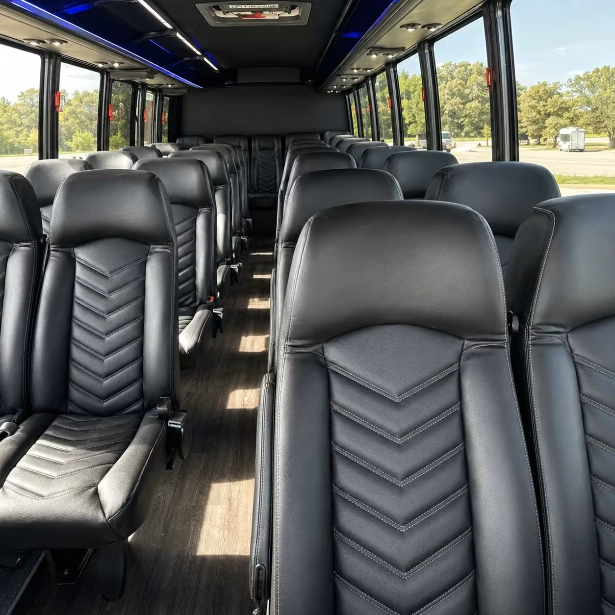 minibus rentals for smaller cambridge field trip groups and enrichment programs